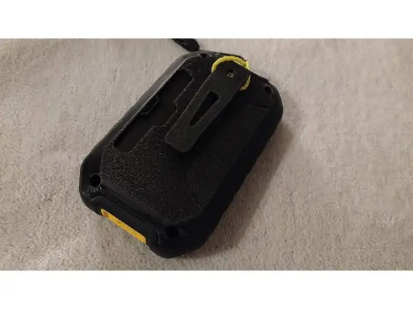 FNIRSI GC-01 geiger counter casing back