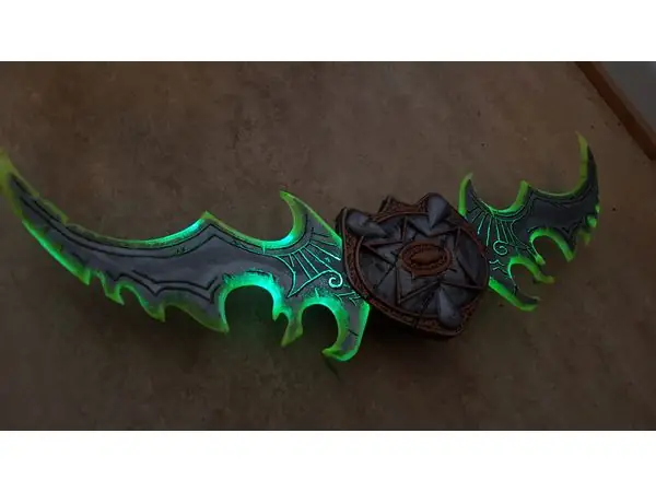 Warglaive of Azzinoth