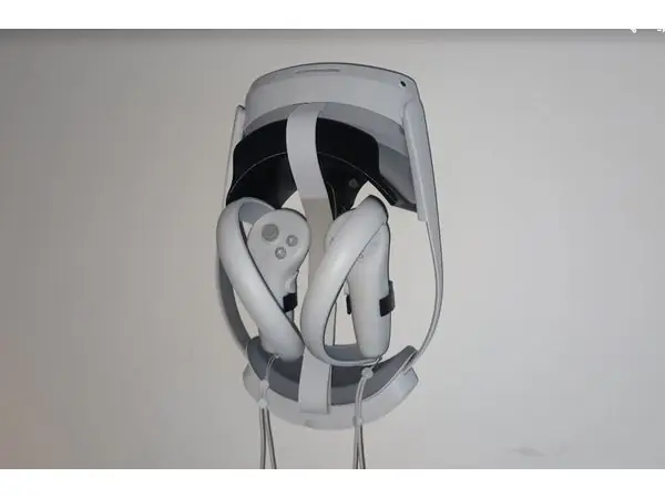 PICO 4 VR Headset & Controllers Wall Mount