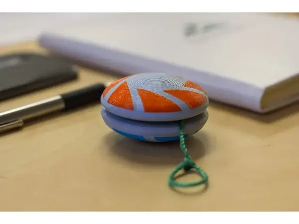 Multi-Color Portal-Themed Yo-Yo / Yoyo (v1)