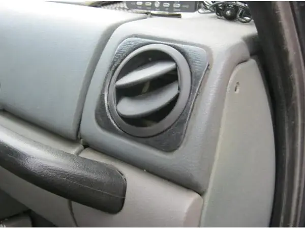 Old UAZ Patriot adapter for air deflector