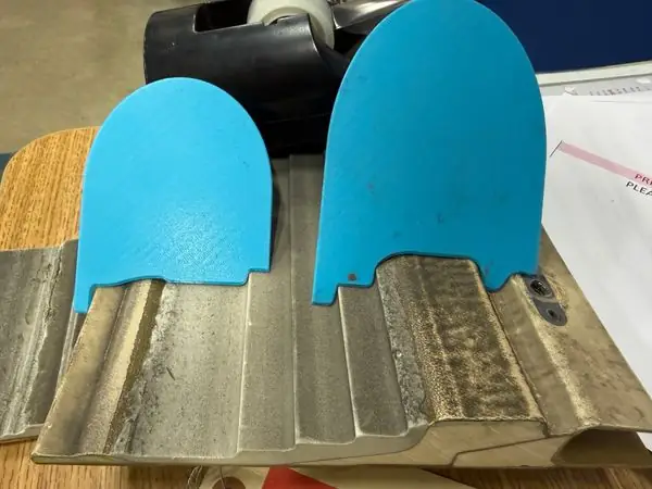 Spatulas for repairing abradable cartridge on a CFM56-2B