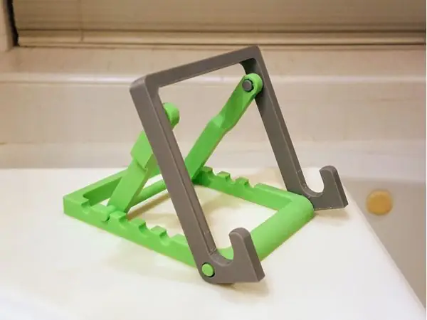 Adjustable tablet stand