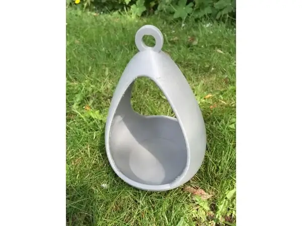 Bird feeder