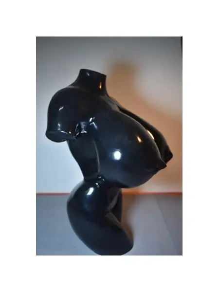 Statue Woman Small Breasts
