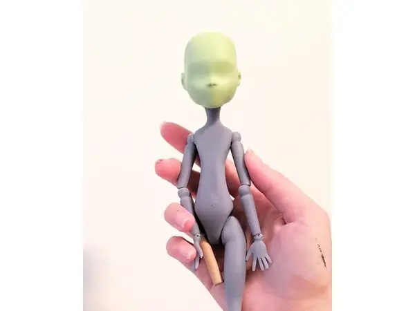 Monster High elastic-strung doll parts
