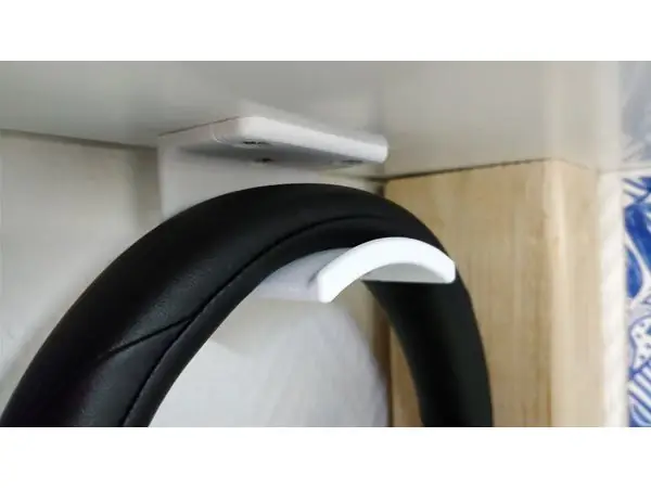 Headphone holder