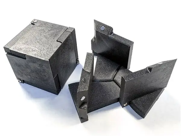 Kinetic Box - Mobius Kaleidocycle by Degrees of Freedom
