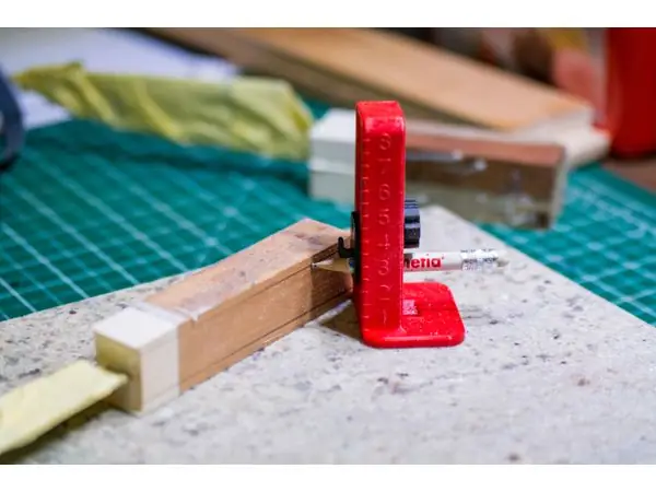 Height Gauge & Marker for pencils