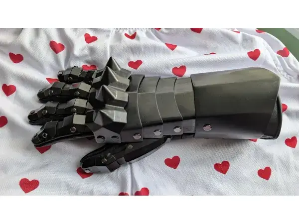 Spiked Gauntlet