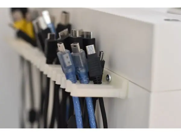 Cable tray