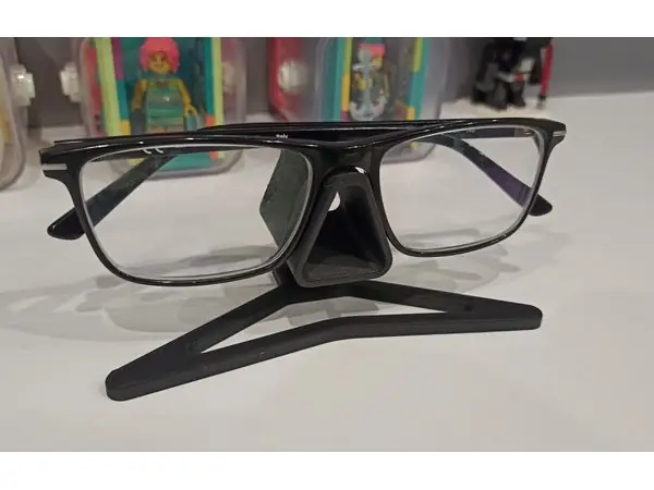 Glasses holder