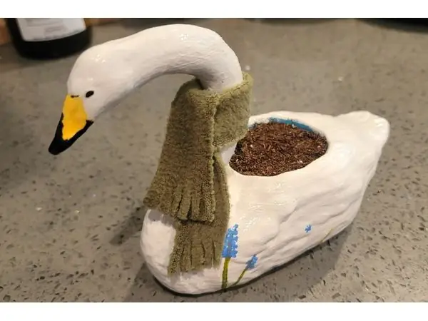 Swan Planter w/ Drainage Holes