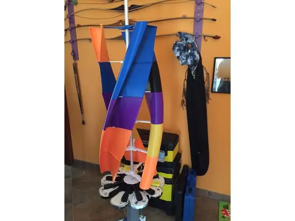 Vertical Wind turbine and 3Phase alternator 9 Coils / 12 magnets