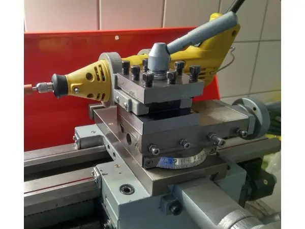 Grinder tool holder for lathe