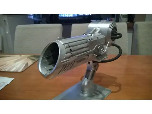 predator shoulder weapon