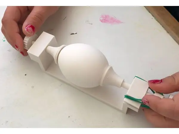 Easter egg holder for painting Easter eggs