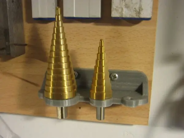 holding tool for 3 step drill bits