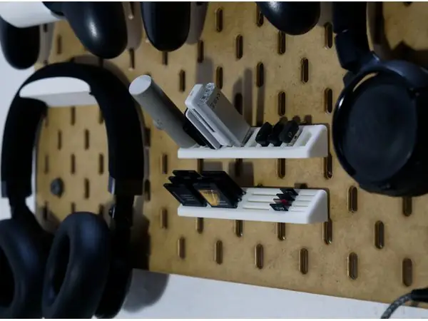 SKADIS USB and SD-Card Storage