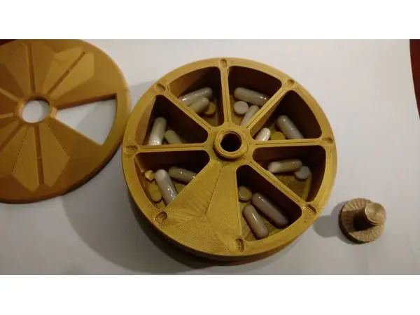 7-Day Pill / Capsule / Tablet Dispenser