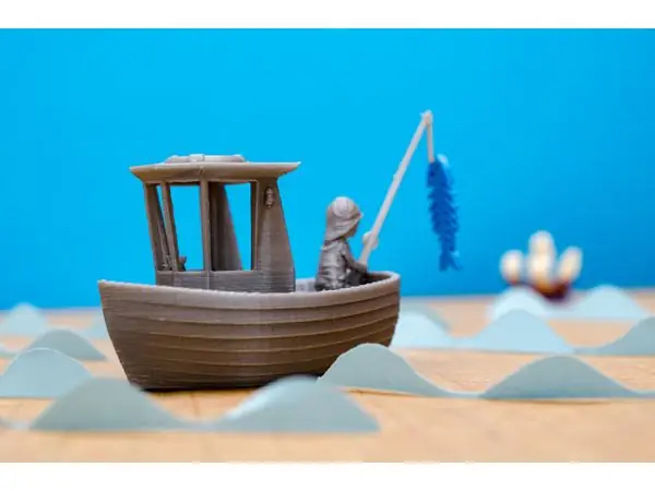 LEO the little fishing boat (visual benchy)