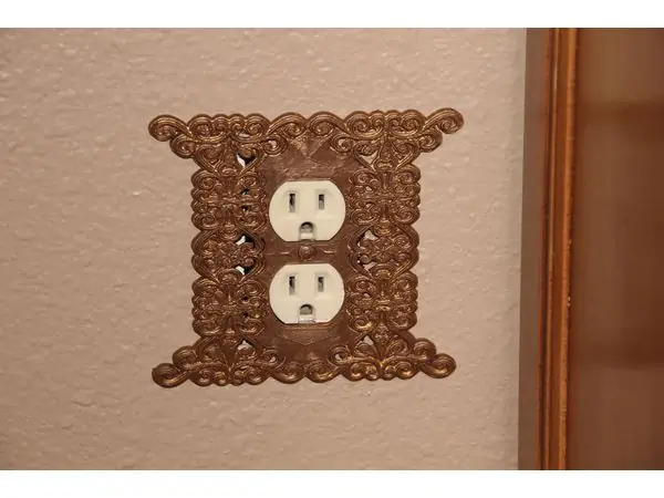 Victorian Outlet Cover