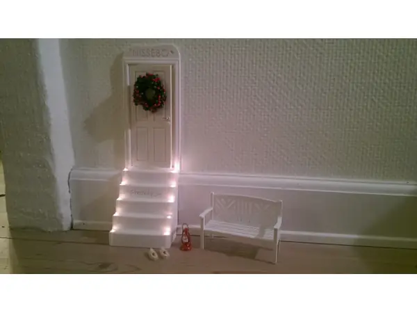 Pixie door