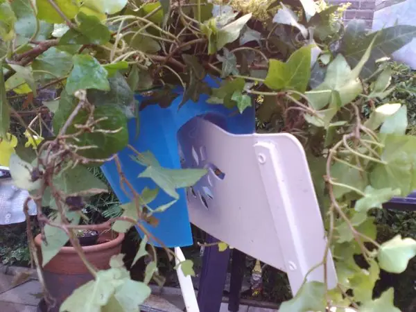Balustrade flower pot