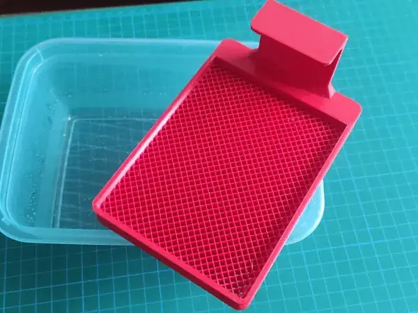 Washing pan for resin prints