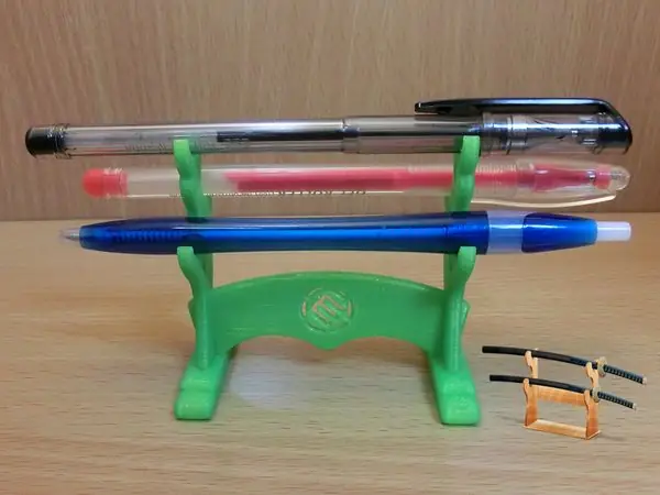 Japanese Samurai Design Pen Stand with MakerBot Logo