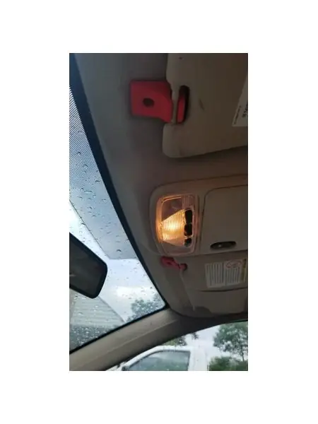 Ford Focus visor retainer