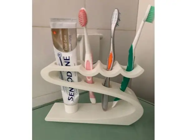Toothbrush Holder for three brushes