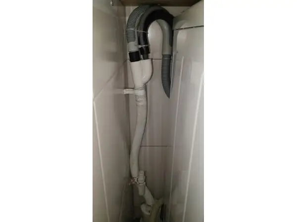 Washing machine and dryer water outlet adapter - Samsung QDrive