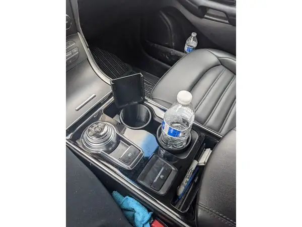 Ford Edge Cup holder insert
