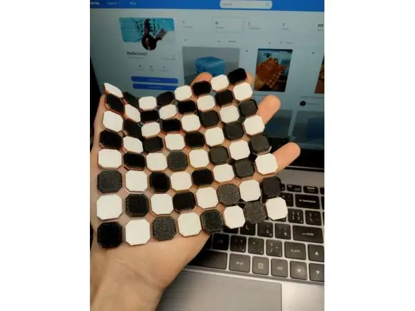 FIRST Chess on fabric - 3rd update