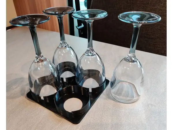 Wineglass holder for motorhome