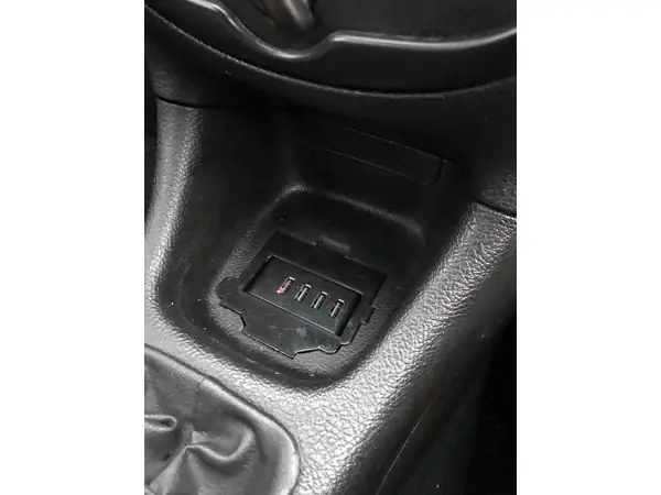 Peugeot 206 Ashtray replacment