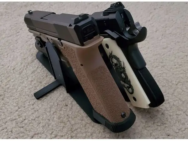 Expandable Pistol Rack Stand for Gun Safe
