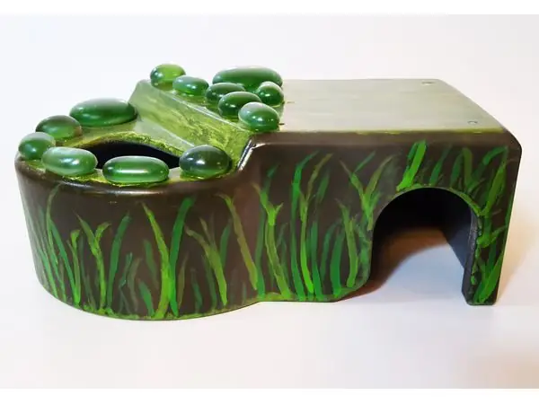 Creature House / Corner Hide Away - for Fish Tank / Aquarium / Terrarium