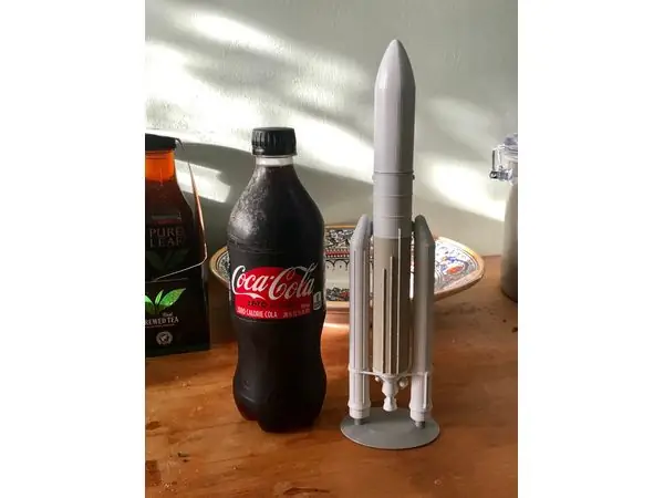 Ariane V Rocket, 1/200 scale