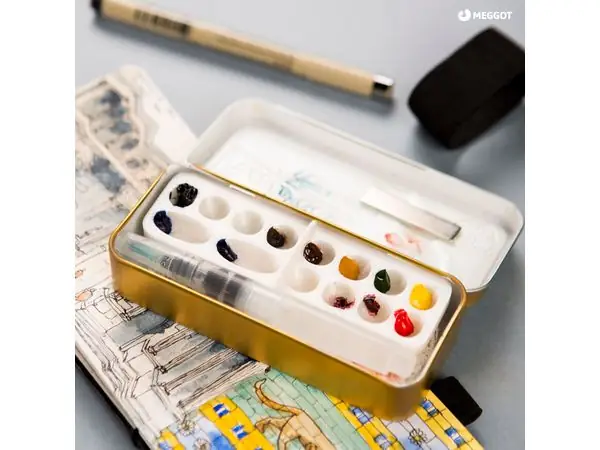 Watercolor travel palette & kit idea.