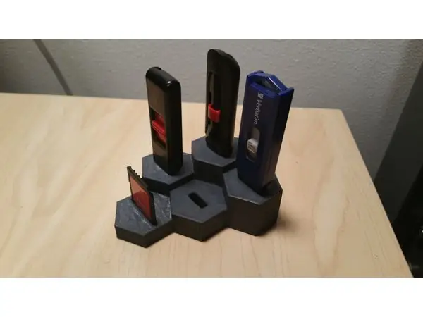 Hexagons USB Stand