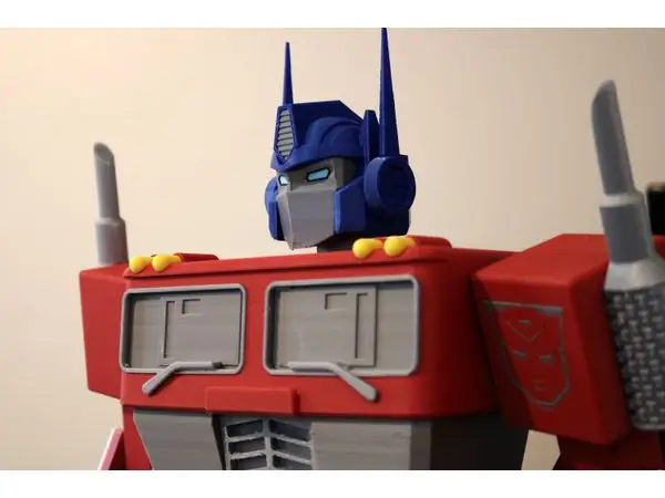 Big Optimus Prime! - Multi Material Model
