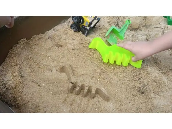Dino sand mold