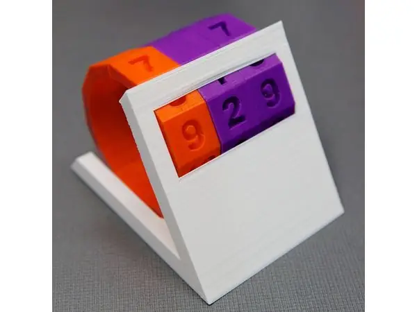Perpetual Desktop Month-Day Calendar