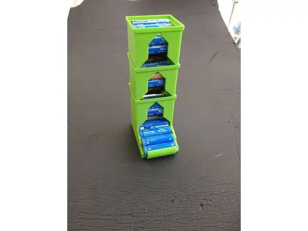 Expandable Battery dispenser
