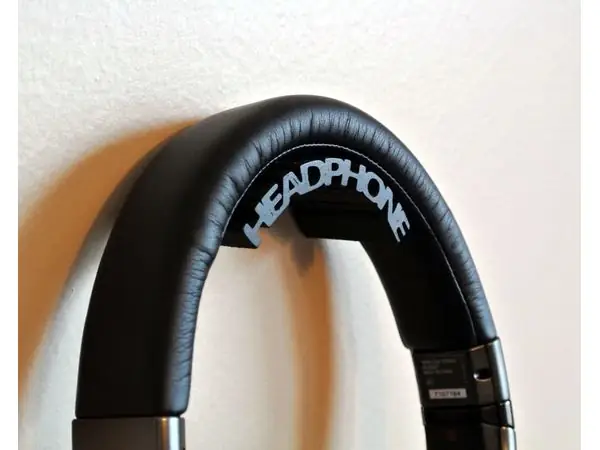 Headphone holder