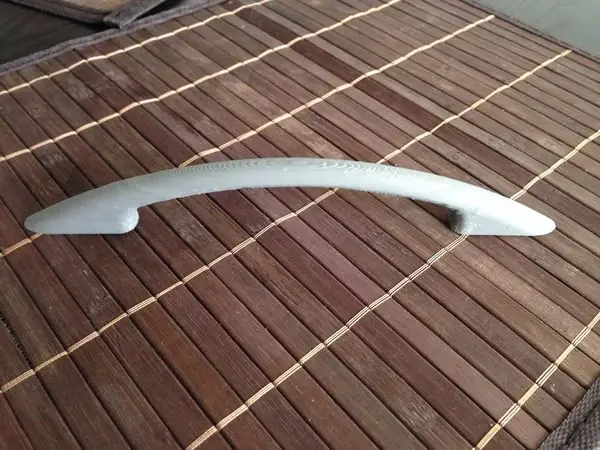 Door / cabinet / drawer handle