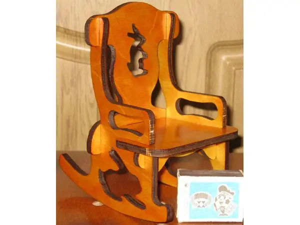 Doll chair