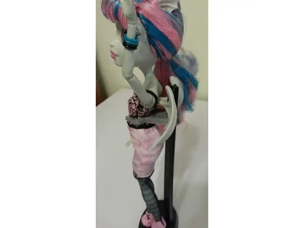 Monster High doll clip
